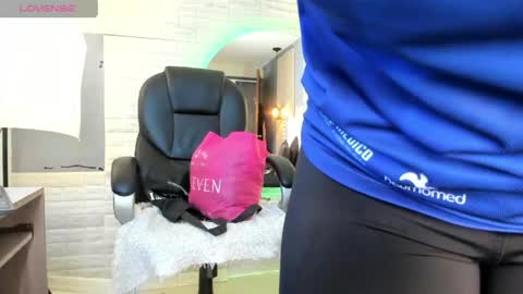   online show from 23, 4, 2026