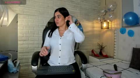 Snapshot of sussy__stone chatting on 7, 6, 2026 online show from 7, 6, 2026