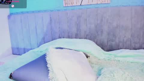 sussy_sweet4u online show from 28, 7, 2026