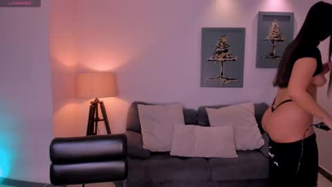 Sussy Bell online show from 7, 3, 2026