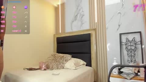 S U Z E T  online show from 25, 4, 2026