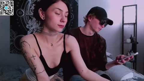 Snapshot of sweathome chatting on 11, 10, 2025 sweaties3 online show from 11, 10, 2025