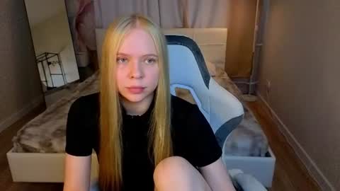 Sweeeet Angell online show from 27, 7, 2026