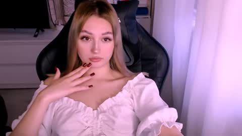 Kate online show from 27, 10, 2025