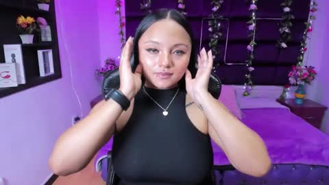 Snapshot of sweelanna chatting on 4, 1, 2025 sweet ana online show from 4, 1, 2025