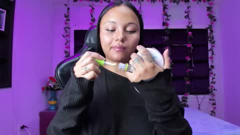 Snapshot of sweelanna chatting on 28, 11, 2025 sweet ana online show from 28, 11, 2025