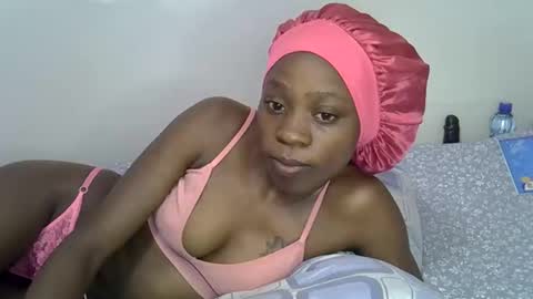 Snapshot of sweest_caster chatting on 25, 5, 2026 Sweetest doll online show from 25, 5, 2026