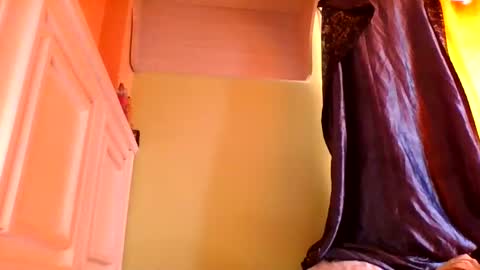 sweet52537 online show from 26, 4, 2026