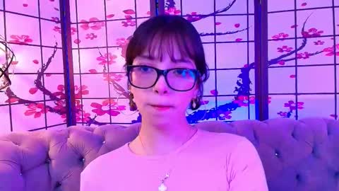 Sweet 1Angel online show from 4, 10, 2025