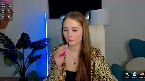 Snapshot of sweet__amily chatting on 9, 10, 2025 Sweet Amily online show from 9, 10, 2025