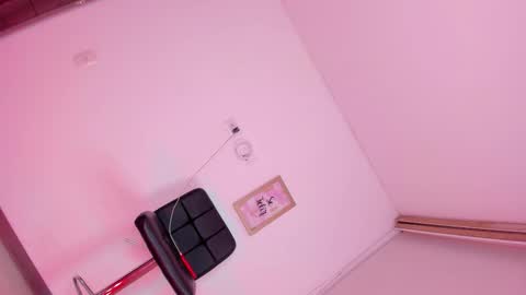 Cell Me Andrea online show from 16, 12, 2025