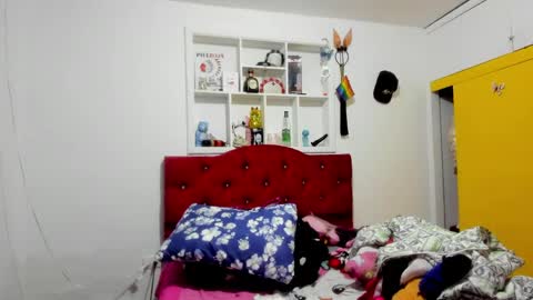sweet__suck69bitch online show from 30, 4, 2026