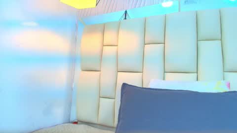 Amye  online show from 7, 10, 2025