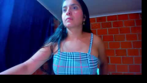 sweet and hot alaia online show from 22, 2, 2026
