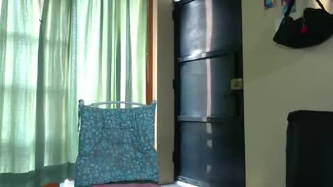 Snapshot of sweet_angel80 chatting on 5, 3, 2026 sweet_angel80 online show from 5, 3, 2026