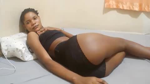 sweet_babe556 online show from 19, 4, 2026