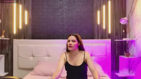 Violet  online show from 28, 2, 2026