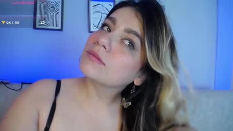 Snapshot of sweet_bella_valery_ chatting on 12, 3, 2026 Bella Valery online show from 12, 3, 2026