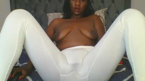 Snapshot of sweet_blackberry93 chatting on 6, 7, 2026 bella online show from 6, 7, 2026