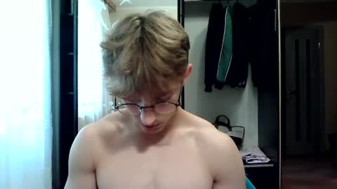Sweet boy06 online show from 26, 6, 2026