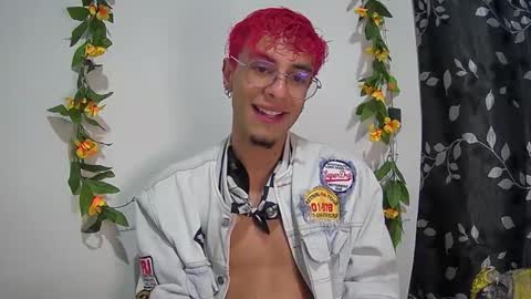 sweet_boy2224 online show from 28, 11, 2025