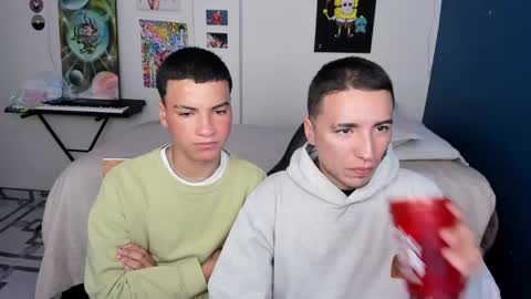 Snapshot of sweet_boys_xx chatting on 12, 12, 2024 CristianBrayan PVT OPEN online show from 12, 12, 2024