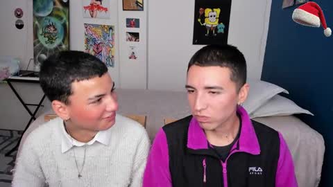Snapshot of sweet_boys_xx chatting on 24, 12, 2024 CristianBrayan PVT OPEN online show from 24, 12, 2024