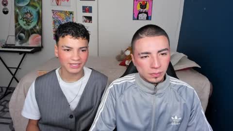 Snapshot of sweet_boys_xx chatting on 4, 2, 2025 CristianBrayan PVT OPEN online show from 4, 2, 2025