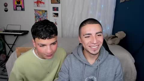 Snapshot of sweet_boys_xx chatting on 18, 2, 2025 CristianBrayan PVT OPEN online show from 18, 2, 2025