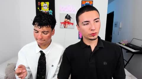 Snapshot of sweet_boys_xx chatting on 23, 11, 2025 CristianBrayan PVT OPEN online show from 23, 11, 2025