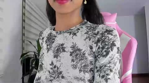 Snapshot of sweet_brunette88 chatting on 24, 1, 2025 sweet_brunette88 online show from 24, 1, 2025