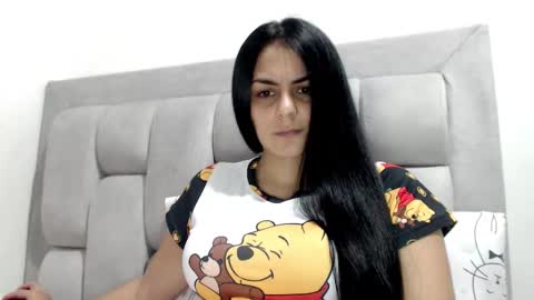 Snapshot of sweet_bunnyxx chatting on 2, 11, 2025 dulce online show from 2, 11, 2025