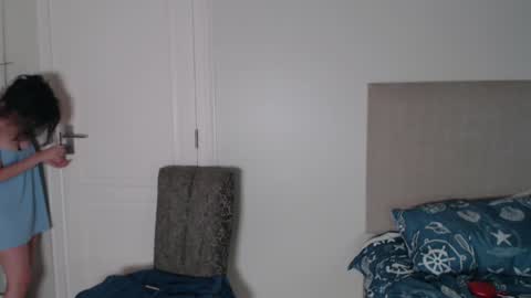 Snapshot of sweet_chantelle chatting on 3, 2, 2025 Chantelle online show from 3, 2, 2025