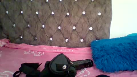 sweet_cherry007 online show from 5, 3, 2026
