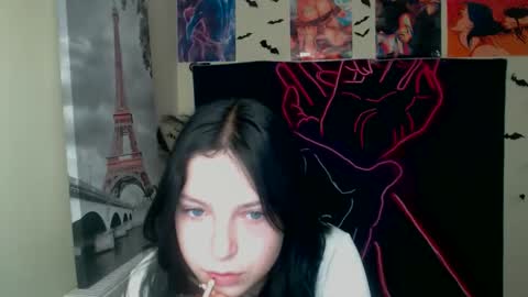 Snapshot of sweet_cherryg chatting on 3, 10, 2025 Ivy online show from 3, 10, 2025