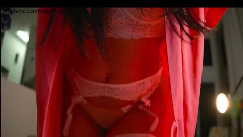 Snapshot of sweet_chilli_ chatting on 24, 10, 2025 Bruna - Live on December - My wishlist online show from 24, 10, 2025