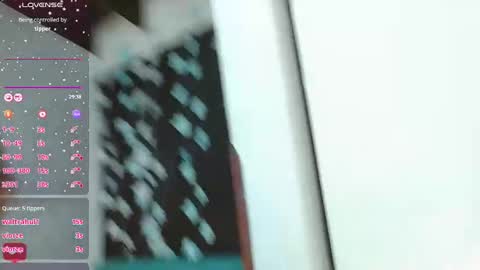 Snapshot of sweet_devil2 chatting on 25, 1, 2025 kandy muller online show from 25, 1, 2025