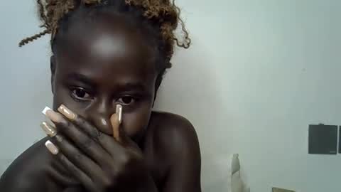 Snapshot of sweet_diva19 chatting on 26, 11, 2025 sweet_diva19 online show from 26, 11, 2025