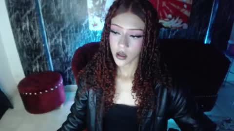 Snapshot of sweet_dolly_m chatting on 25, 11, 2025 DOLLY online show from 25, 11, 2025