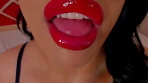 Snapshot of sweet_eliizabeth chatting on 6, 7, 2026 sweet_eliizabeth online show from 6, 7, 2026