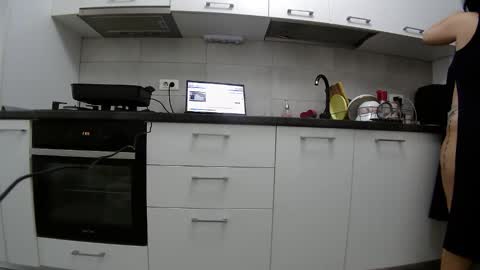           online show from 27, 11, 2025