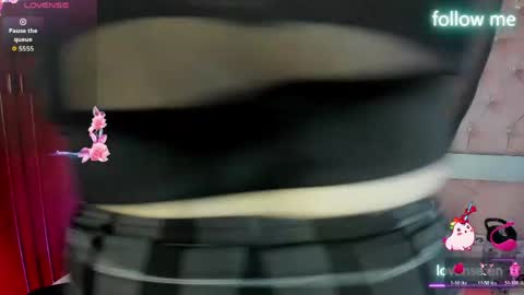  emmili  online show from 22, 4, 2026