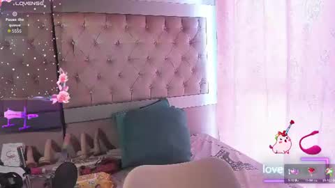  emmili  online show from 14, 7, 2026