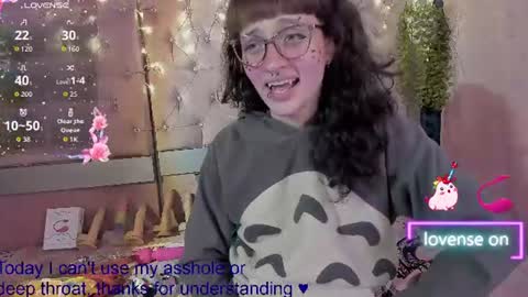  emmili  online show from 28, 7, 2026