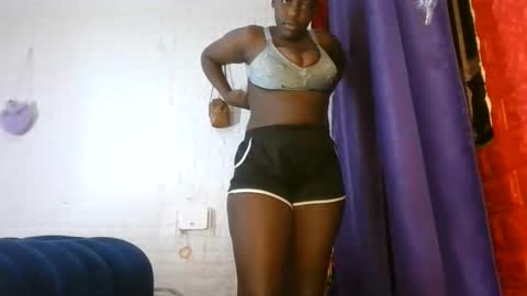 sweet_hennessey online show from 23, 5, 2026