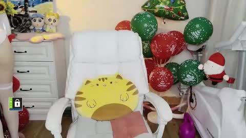 My name is LAN LAN and the cats name is keiko online show from 27, 1, 2025