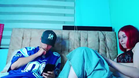 Snapshot of sweet_karma_ chatting on 18, 2, 2025 Help me to reach 100 thumps up online show from 18, 2, 2025