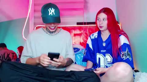 Snapshot of sweet_karma_ chatting on 9, 3, 2025 Help me to reach 100 thumps up online show from 9, 3, 2025