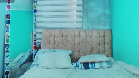 Snapshot of sweet_karma_ chatting on 28, 11, 2025 Help me to reach 100 thumps up online show from 28, 11, 2025