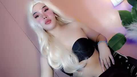 sweet_katrina69 online show from 13, 3, 2026